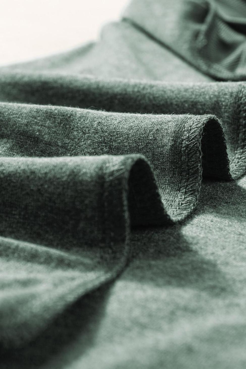 Sleeveless Tops | Mist Green Contrast Trim V-Neck Loose Fit Tank Top - Women